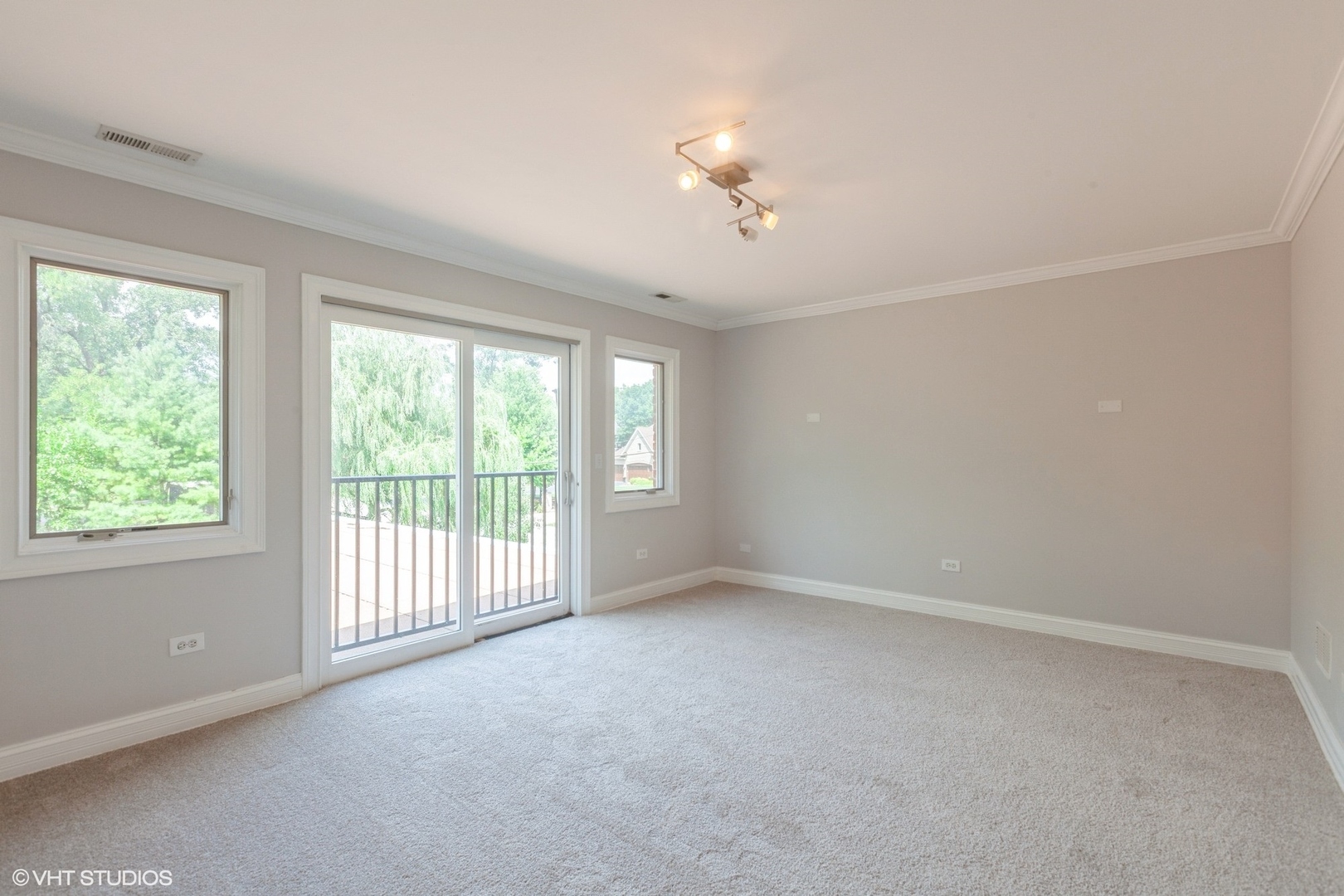 364 65th Street, Willowbrook, IL 60527