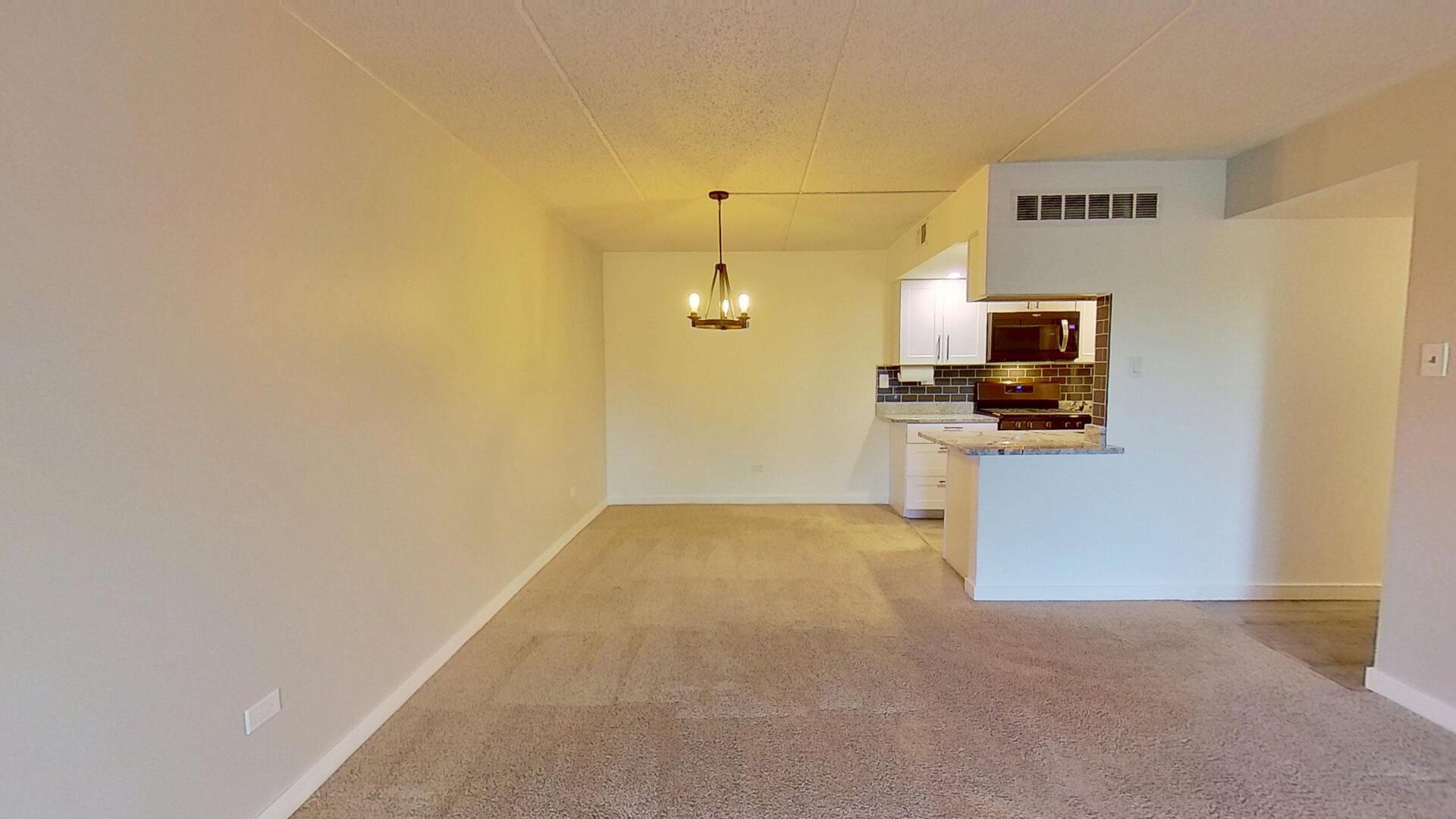 500 Redondo #308, Downers Grove, IL 60516