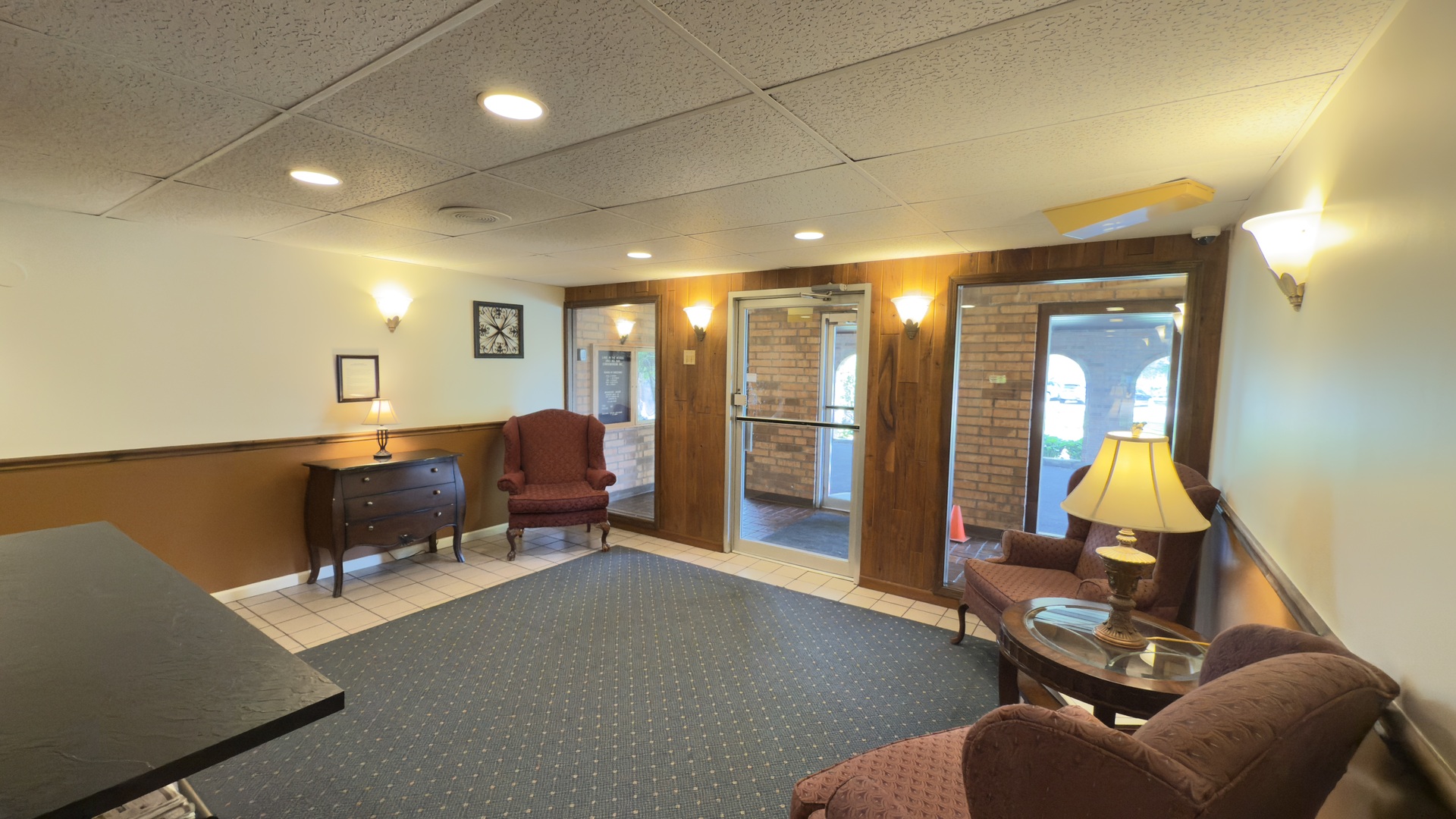 500 Redondo #308, Downers Grove, IL 60516