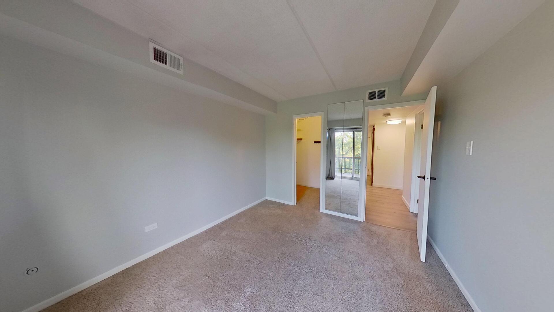 500 Redondo #308, Downers Grove, IL 60516
