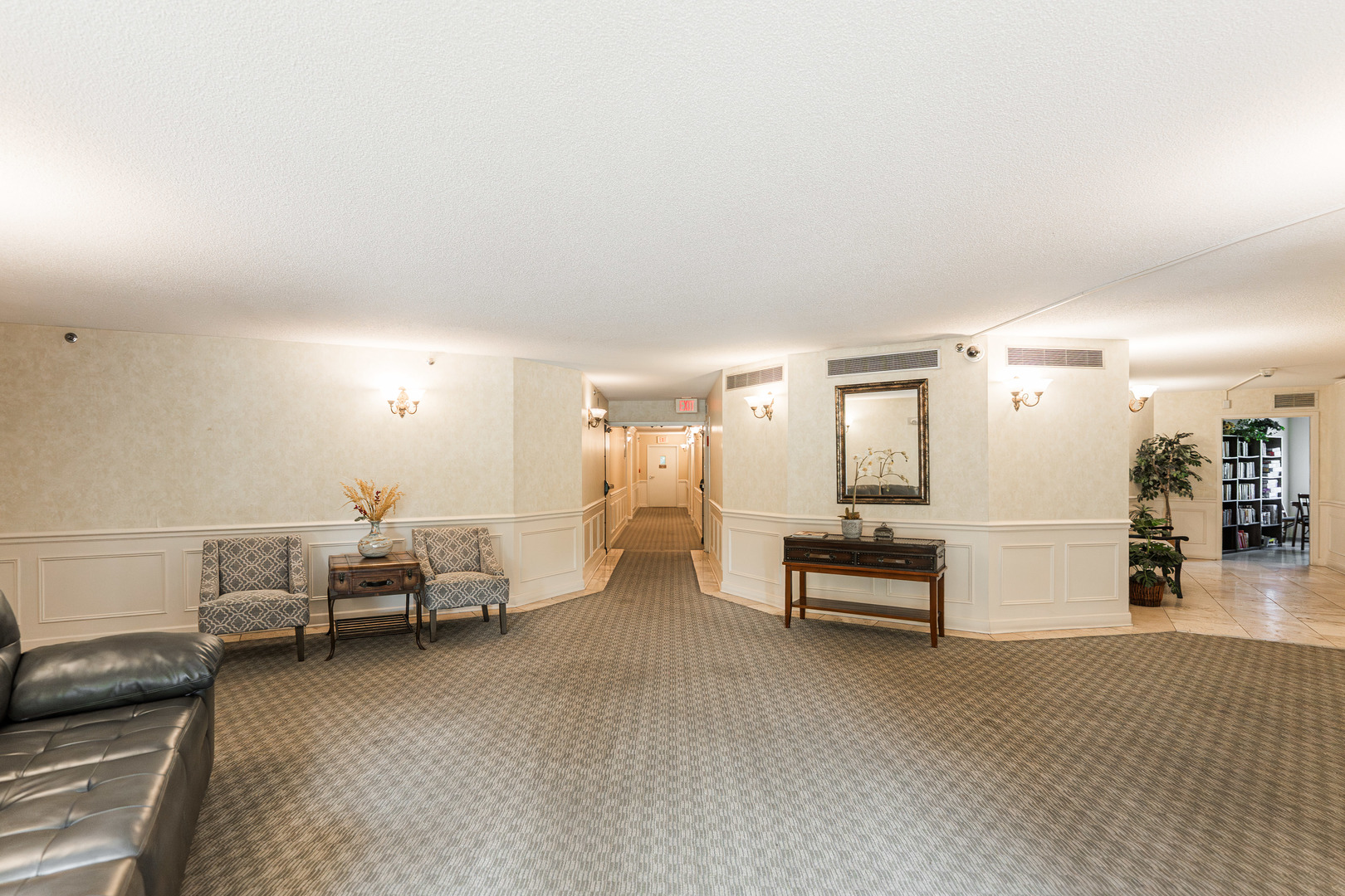 470 Fawell Boulevard #211, Glen Ellyn, IL 60137
