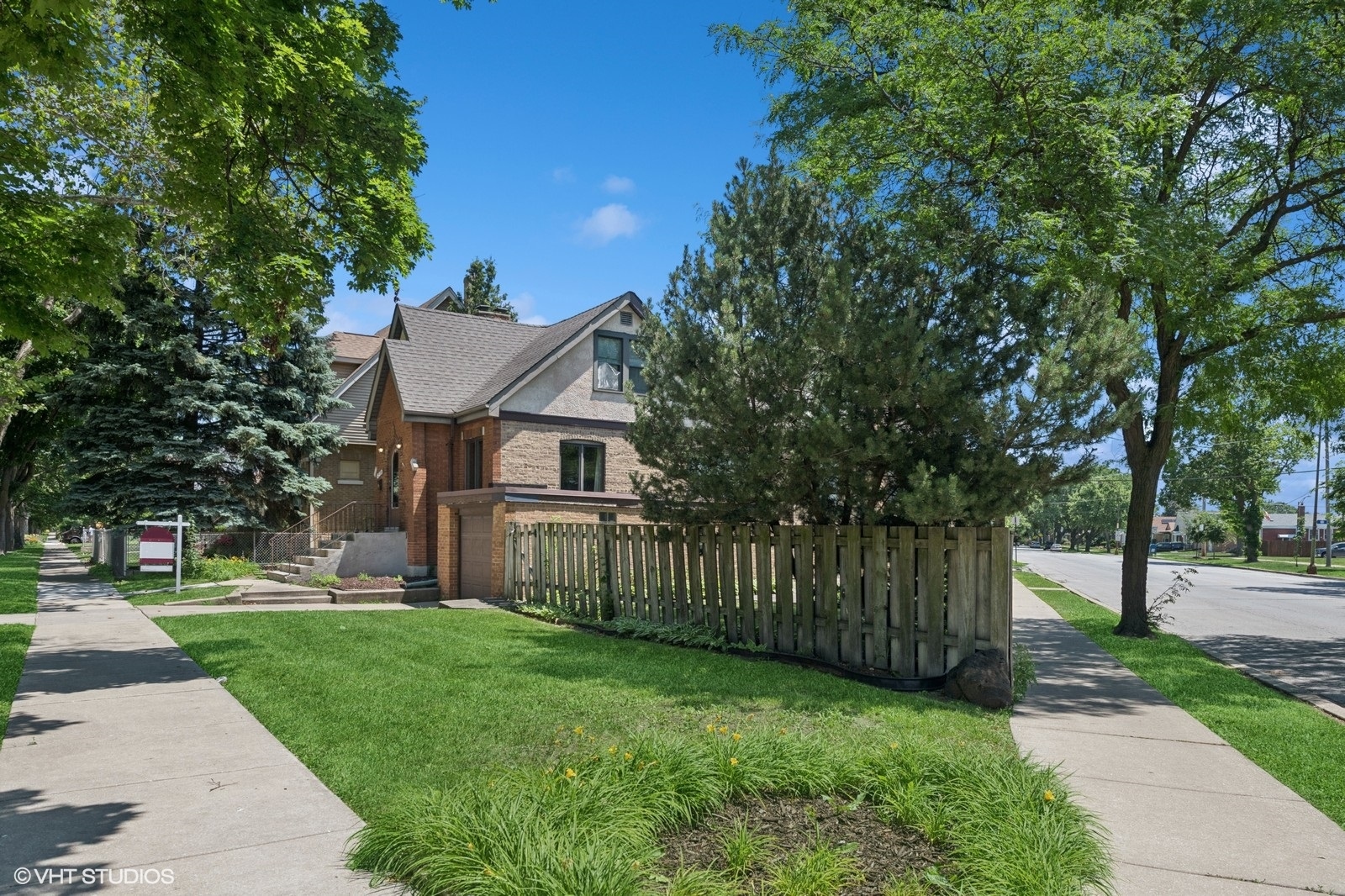 6417 N Oxford Avenue, Chicago, IL 60631