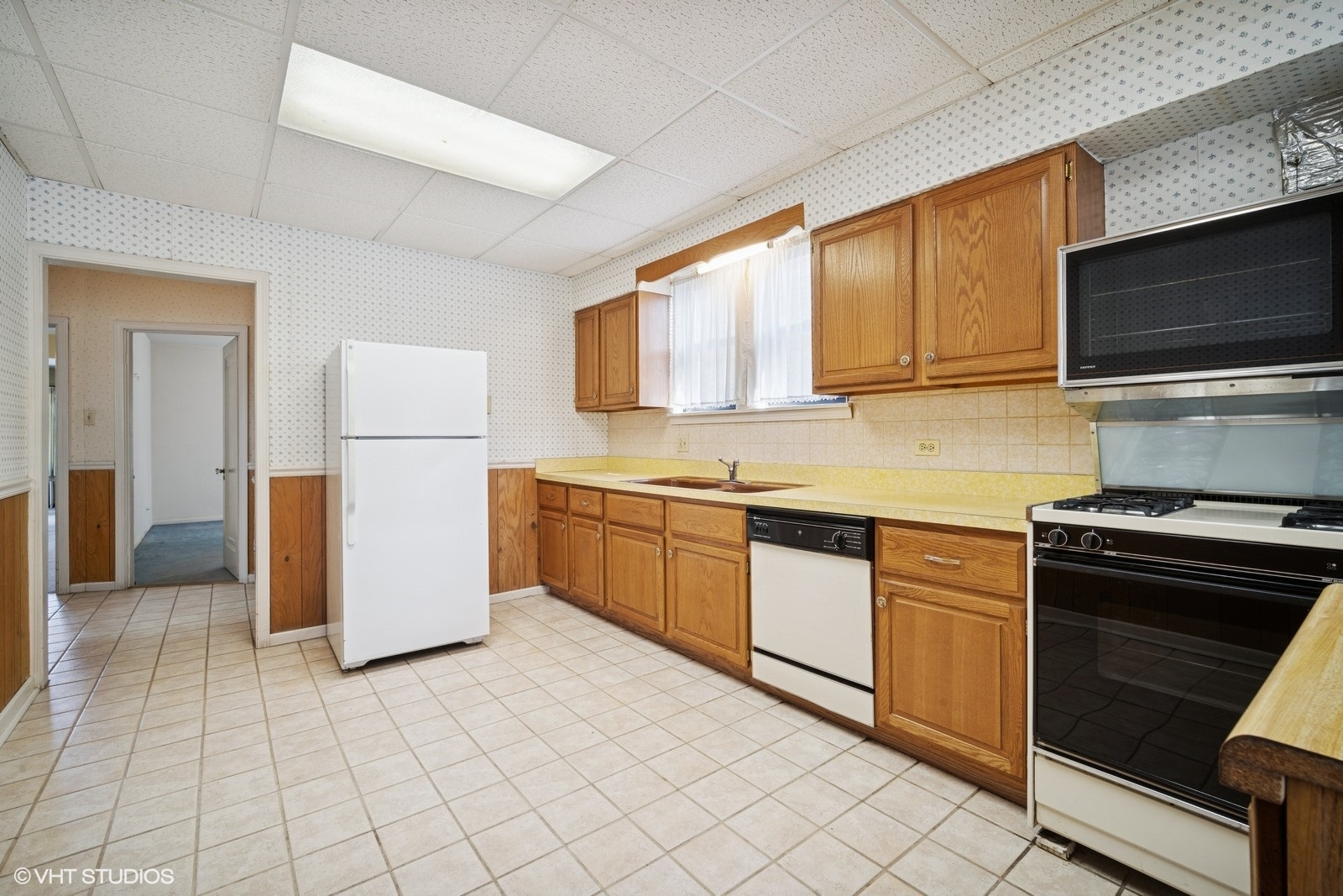 6417 N Oxford Avenue, Chicago, IL 60631