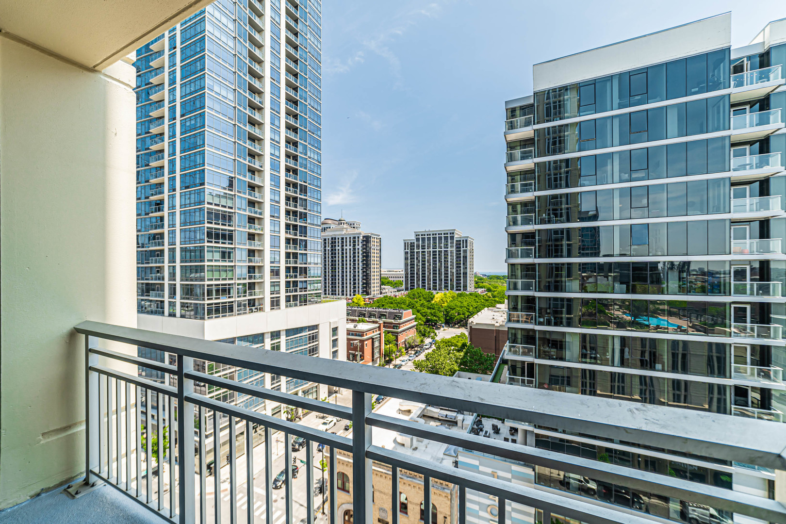1400 S MICHIGAN Avenue #1002, Chicago, IL 60605
