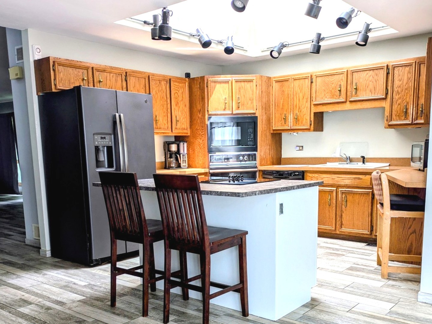 9646 Wooded Path Drive, Palos Hills, IL 60465
