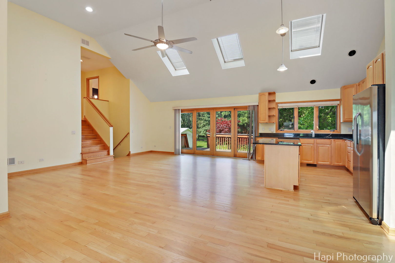 42584 N Woodbine Avenue, Antioch, IL 60002