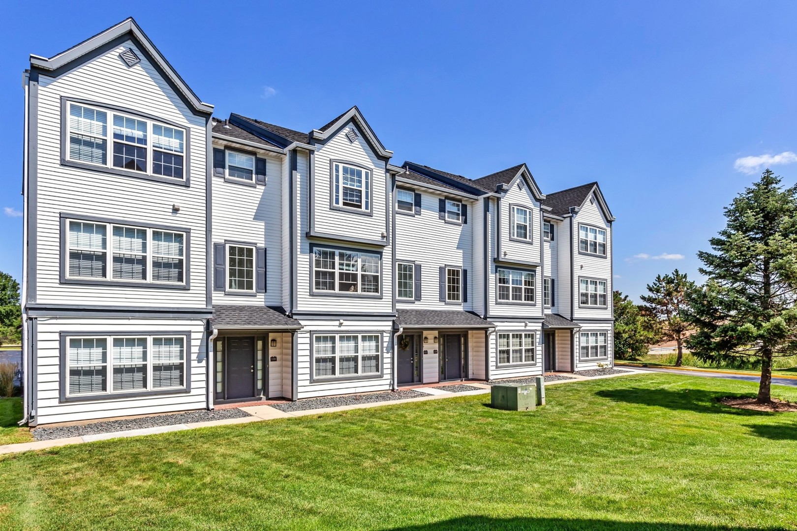 236 Verdi Court #236, Wheaton, IL 60189