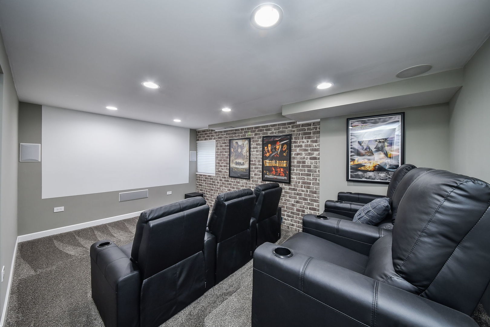 27W108 Walnut Drive, Winfield, IL 60190