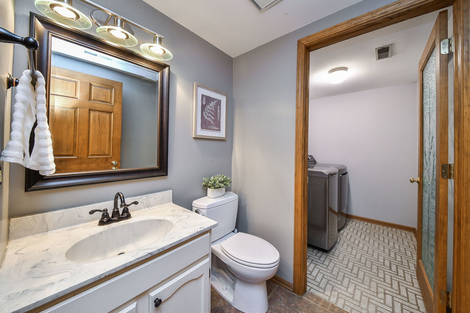 27W108 Walnut Drive, Winfield, IL 60190