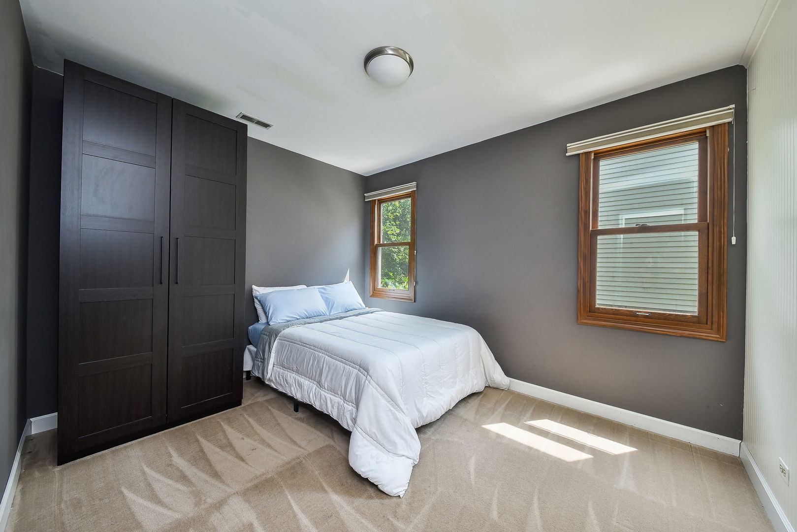 27W108 Walnut Drive, Winfield, IL 60190