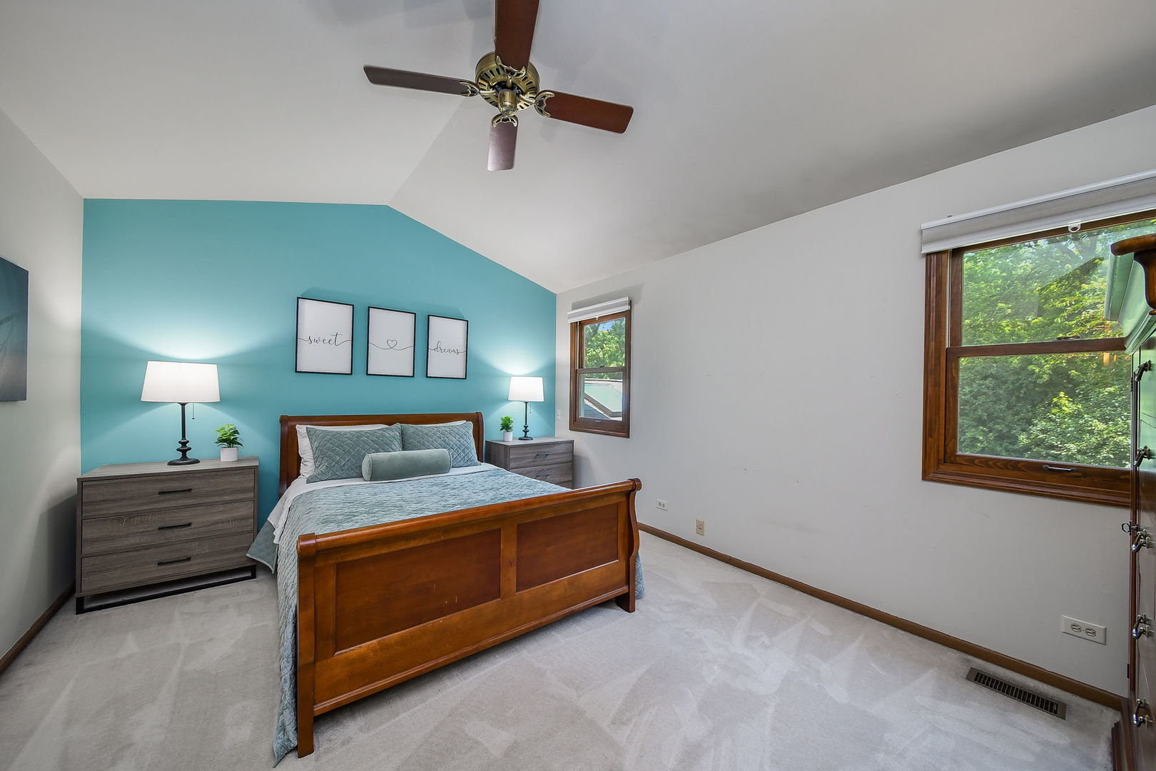 27W108 Walnut Drive, Winfield, IL 60190