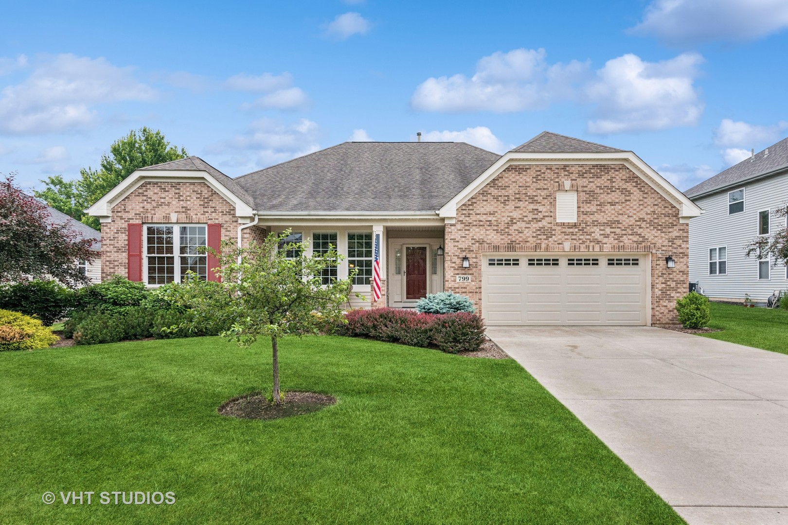 799 Remington Lane, North Aurora, IL 60542