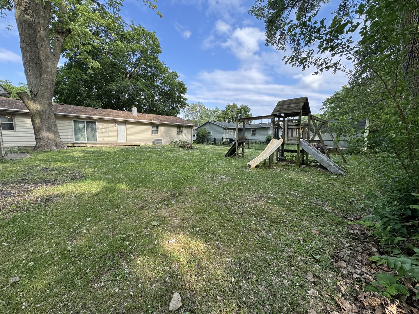 5280 S Harlan Drive, Rochelle, IL 61068