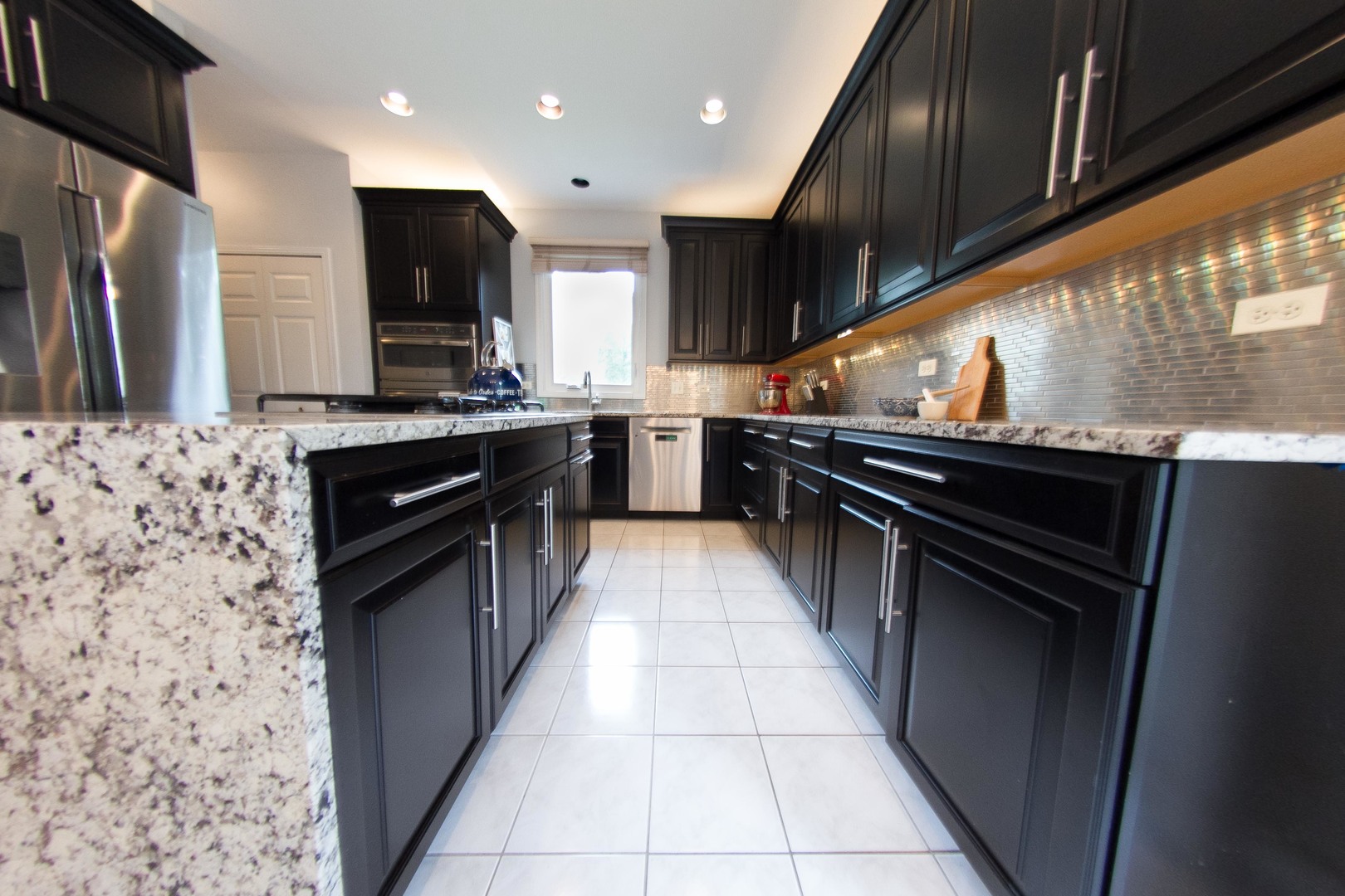 1034 Idaho Street, Carol Stream, IL 60188