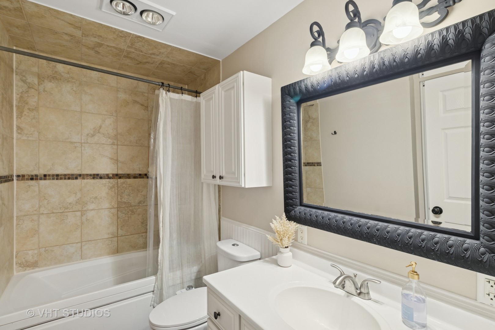 123 N Cedar Street, Palatine, IL 60067