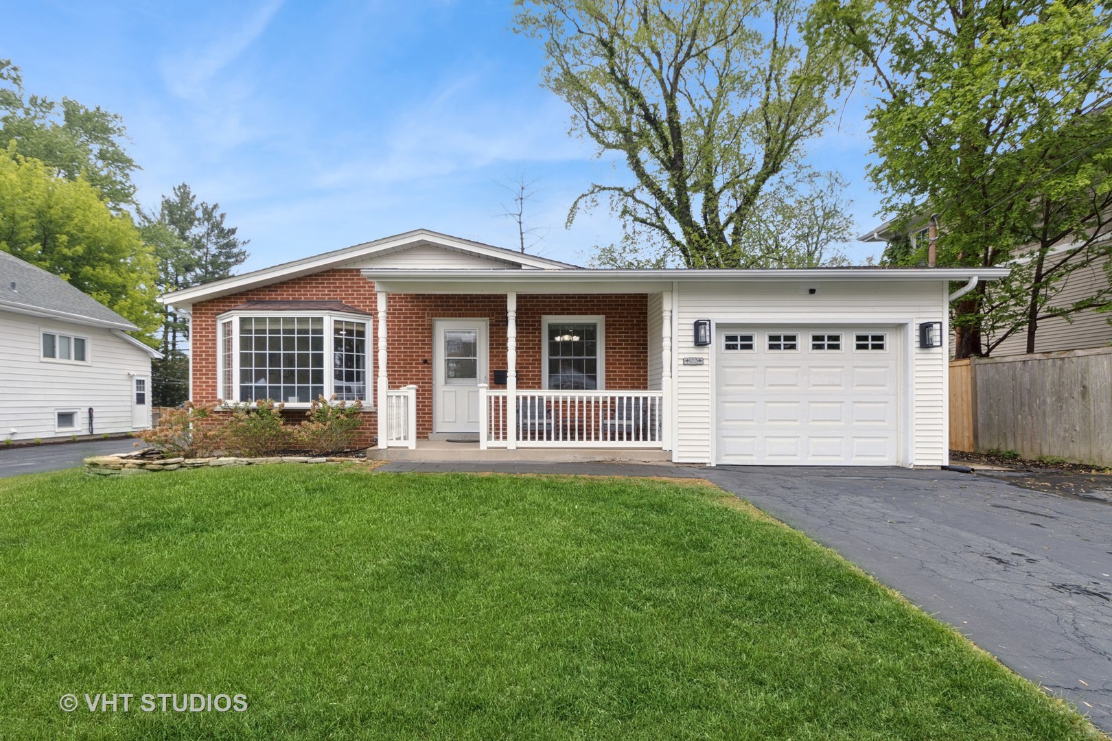 123 N Cedar Street, Palatine, IL 60067