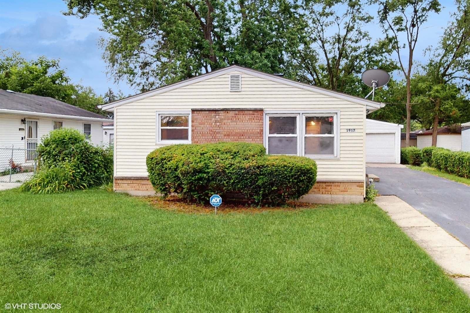 1917 W 163rd Street, Markham, IL 60428