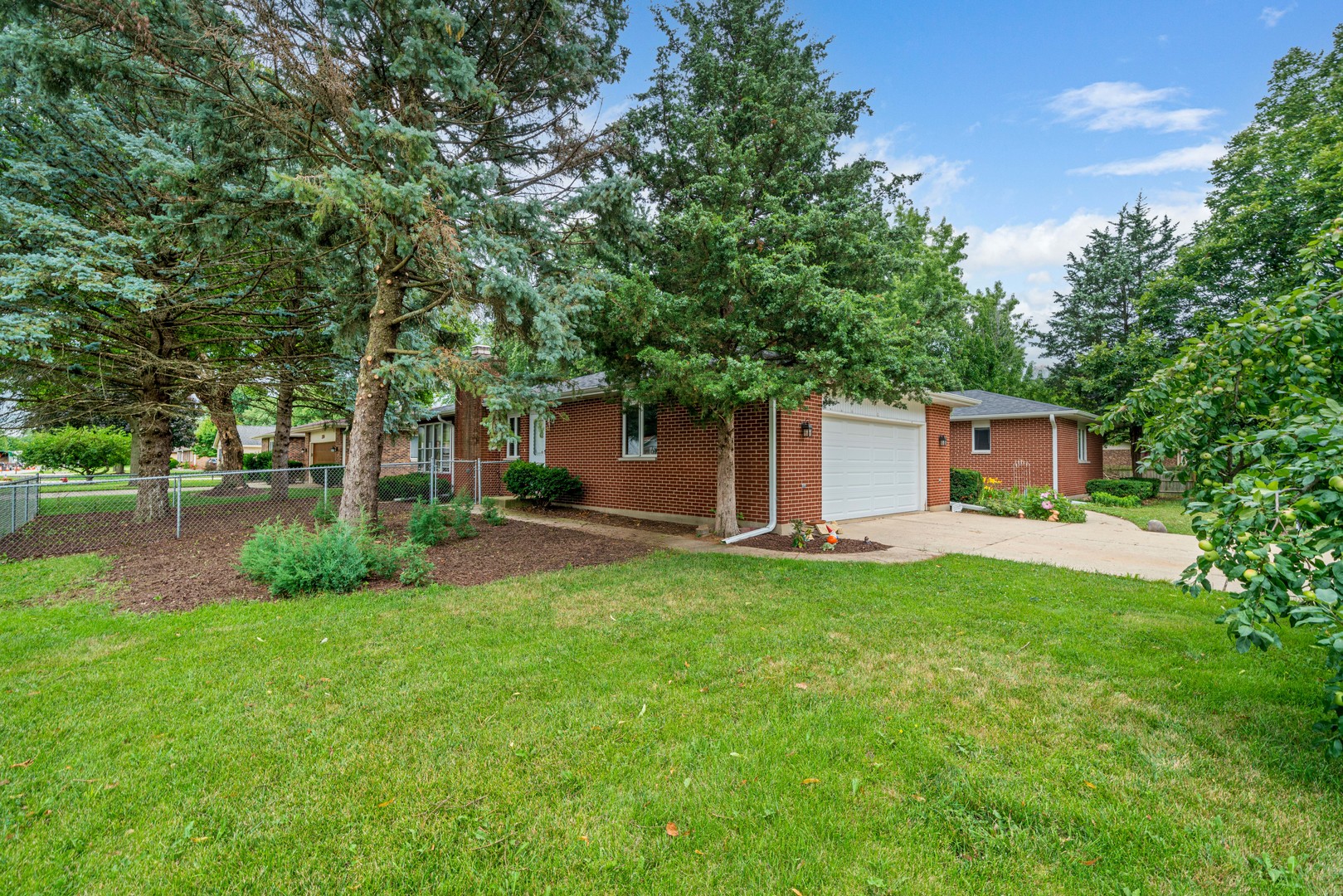 1204 Prairie Lane, Yorkville, IL 60560