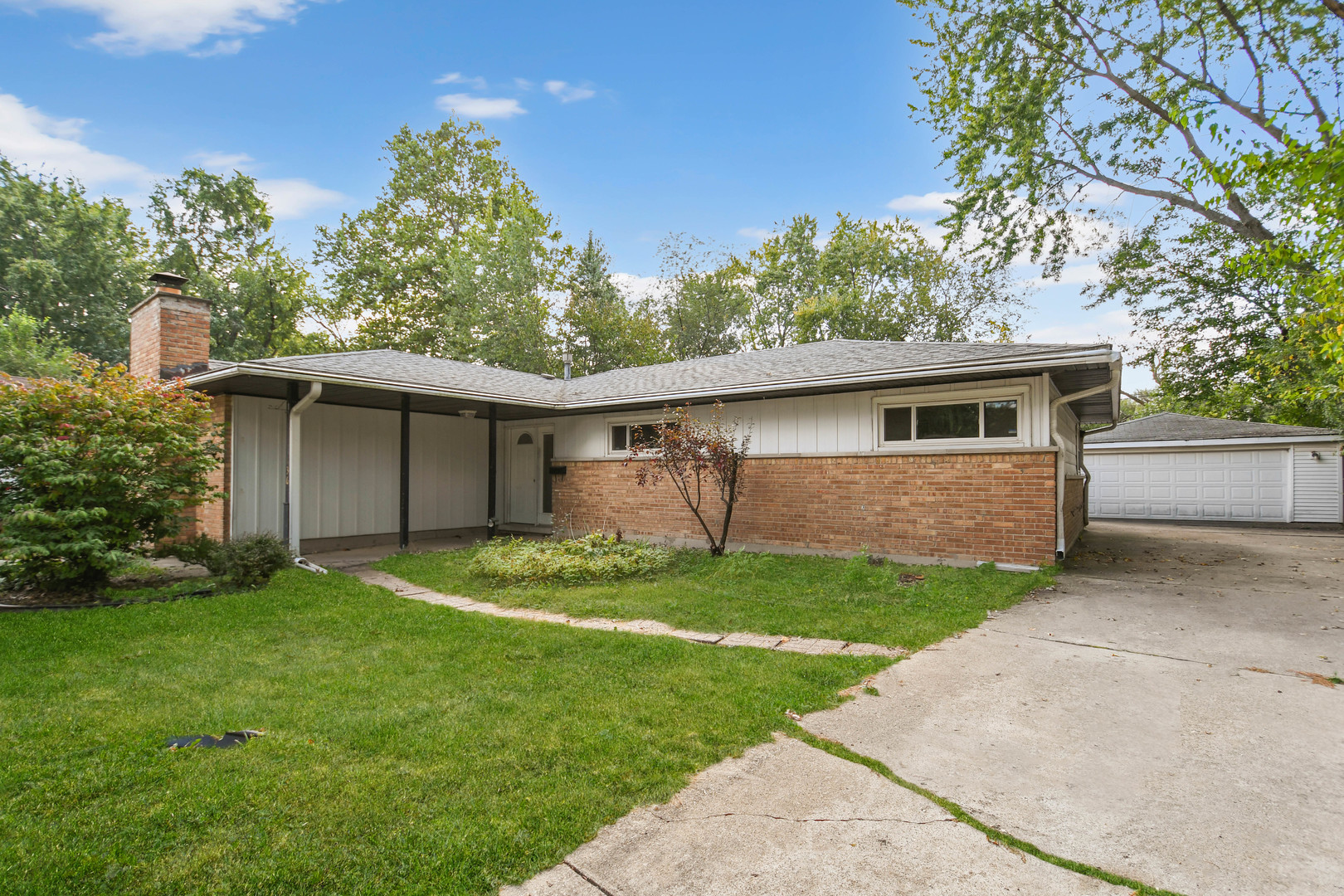 136 Willow Street, Park Forest, IL 60466