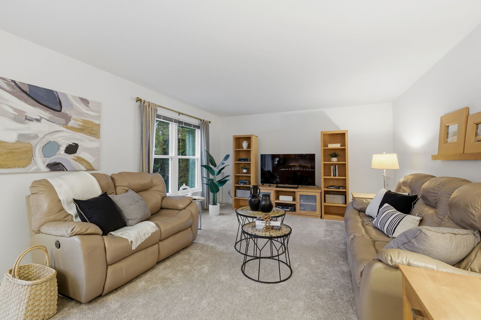 2225 Beaumont Court, Aurora, IL 60502