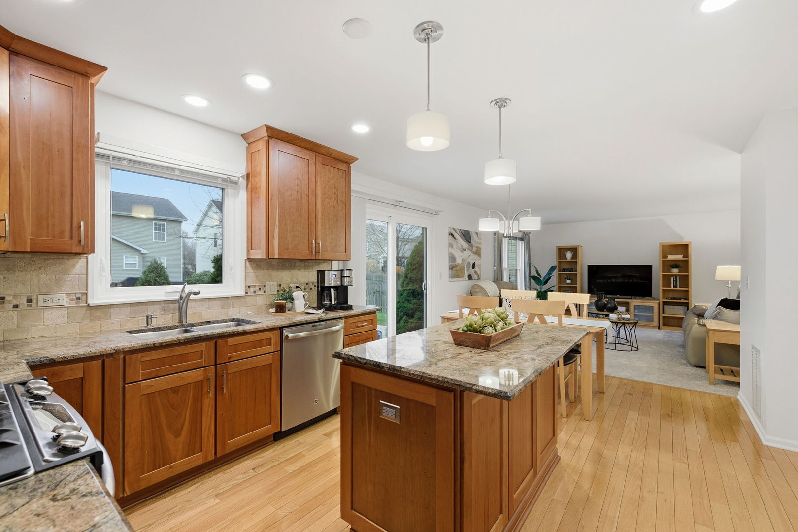 2225 Beaumont Court, Aurora, IL 60502