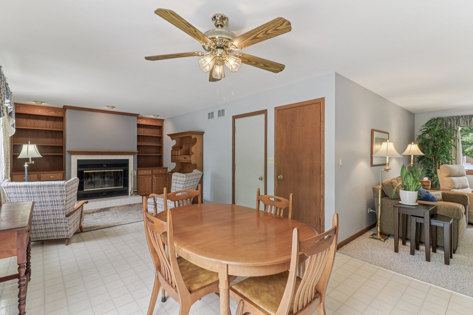 35932 N Watson Avenue, Ingleside, IL 60041