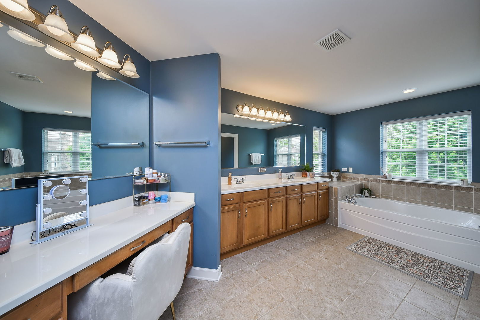 3095 Long Common Parkway, Elgin, IL 60124
