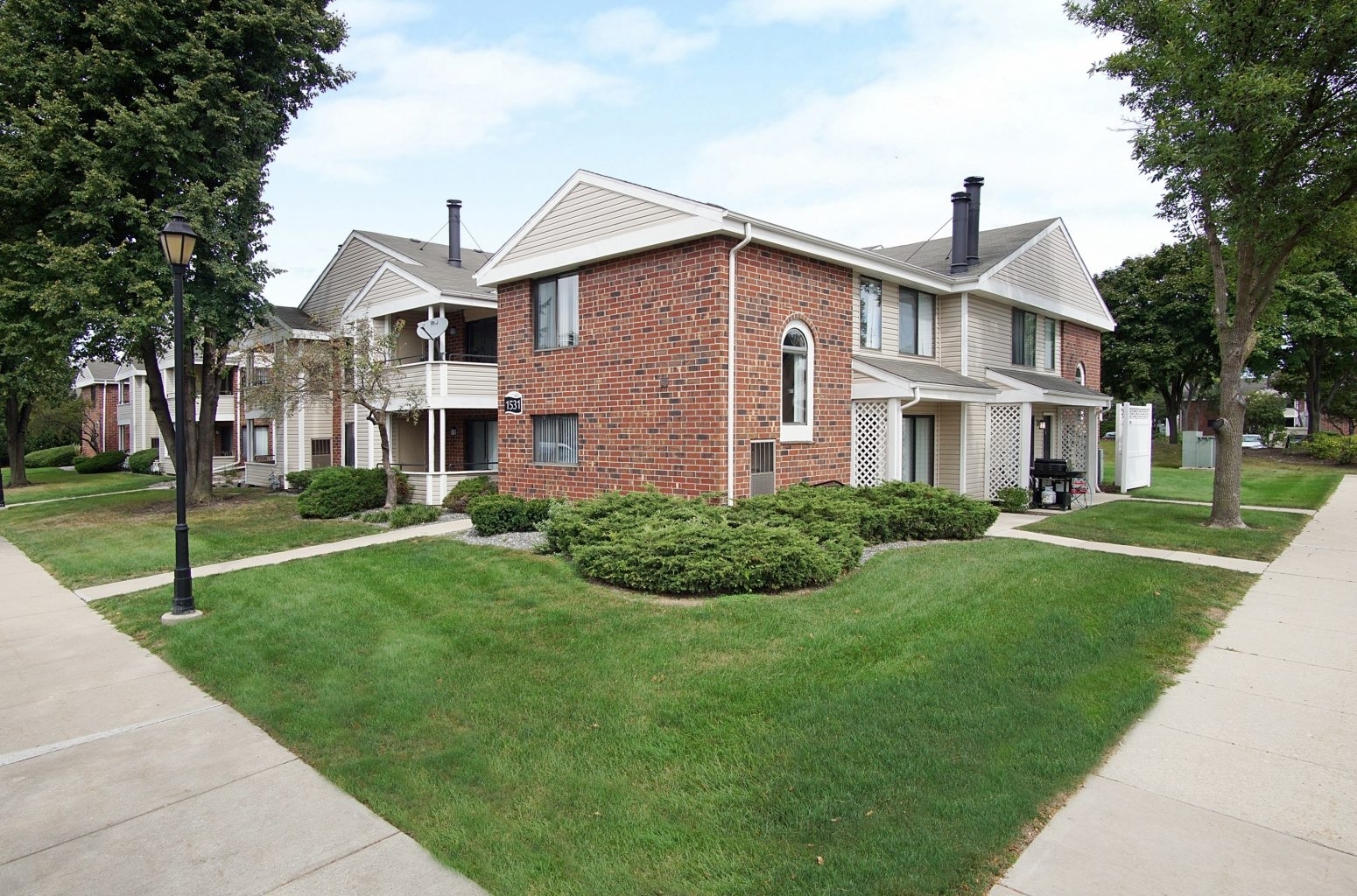 1607 Westminster Drive #204, Naperville, IL 60563