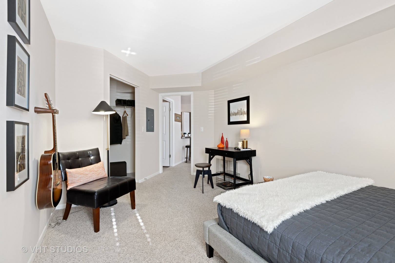 1621 Westminster Drive #111, Naperville, IL 60563