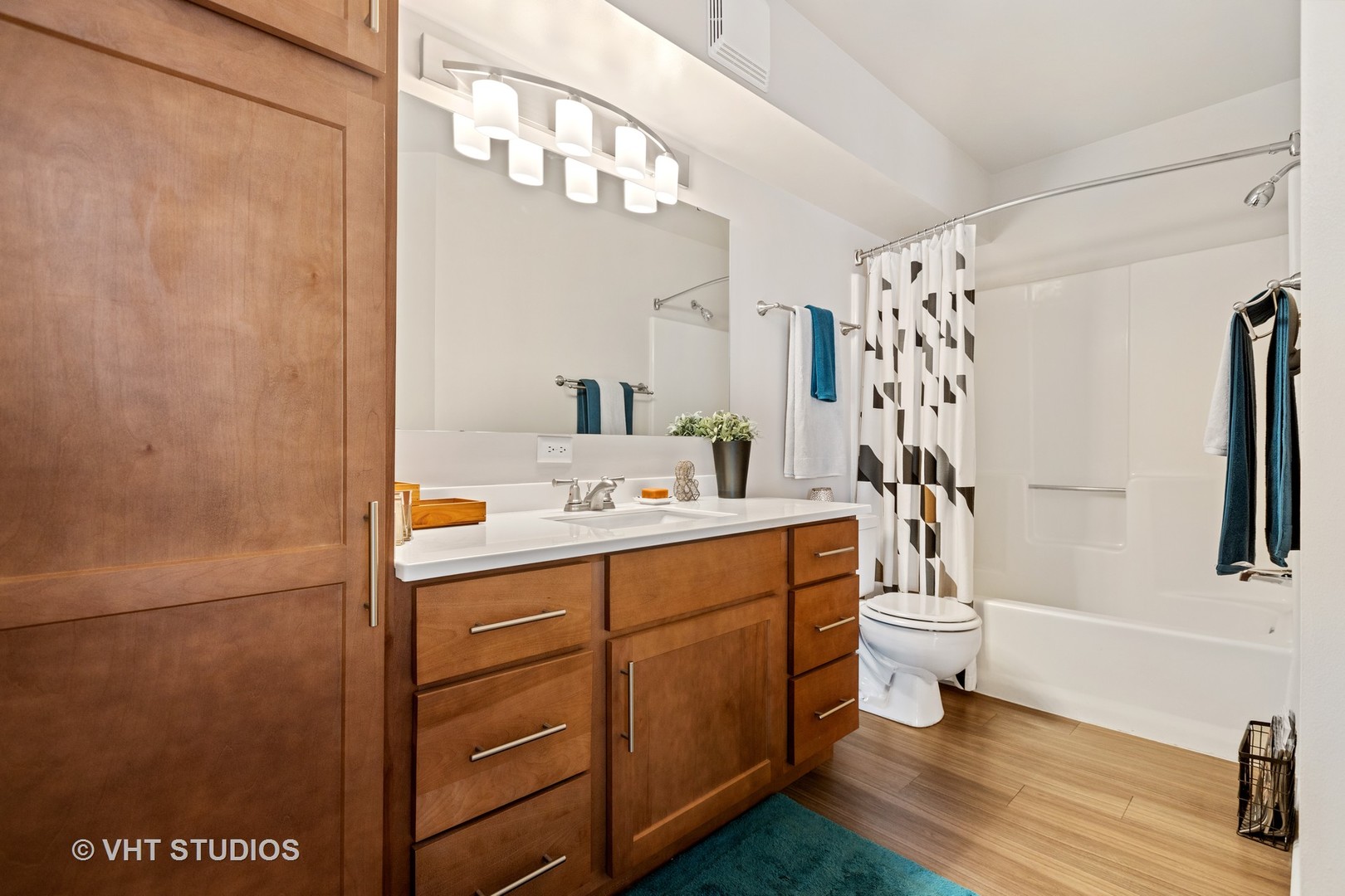 1537 Westminster Drive #206, Naperville, IL 60563