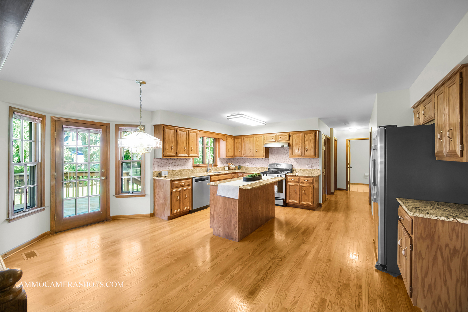 1801 Schillerstrom Court, Wheaton, IL 60189