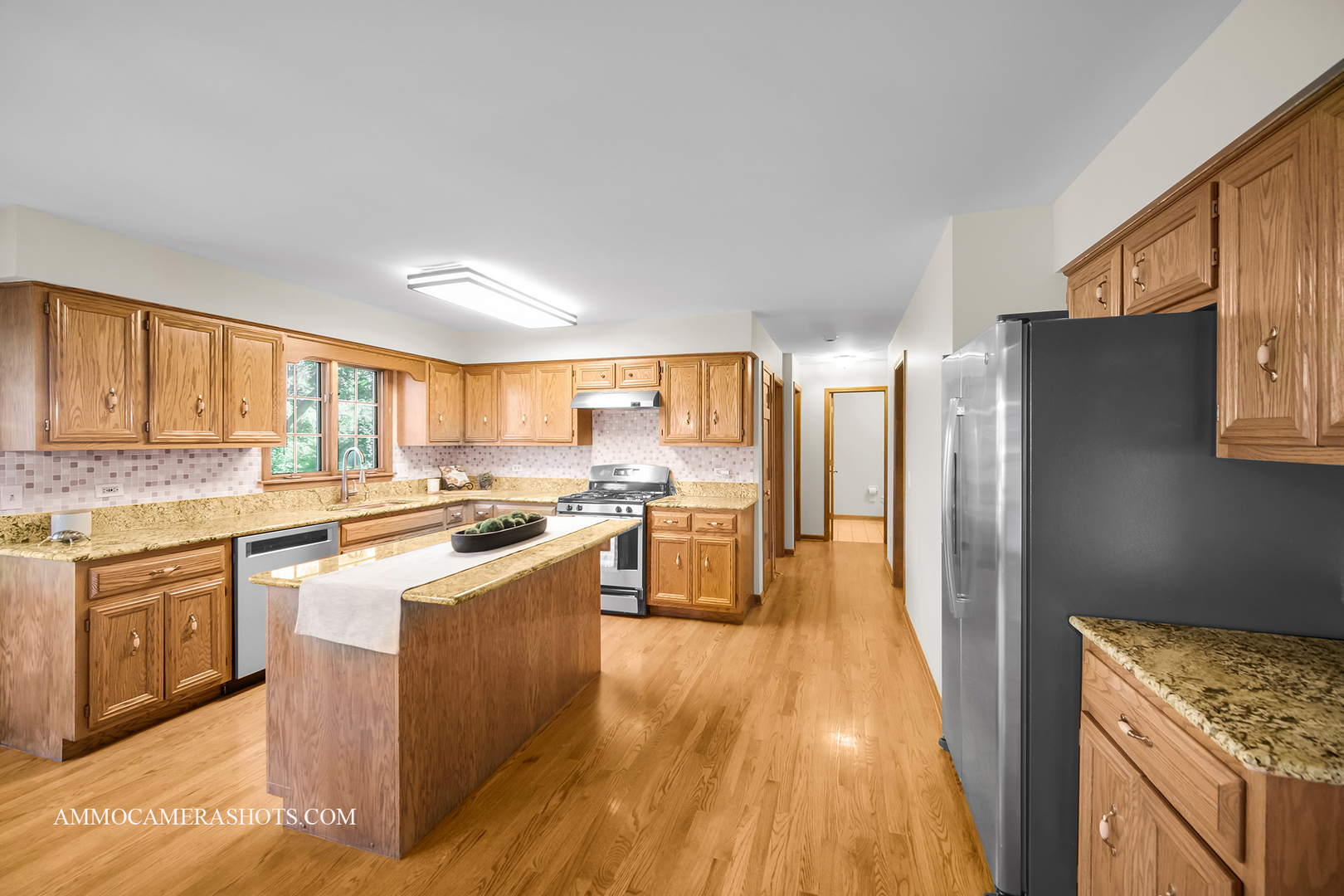 1801 Schillerstrom Court, Wheaton, IL 60189