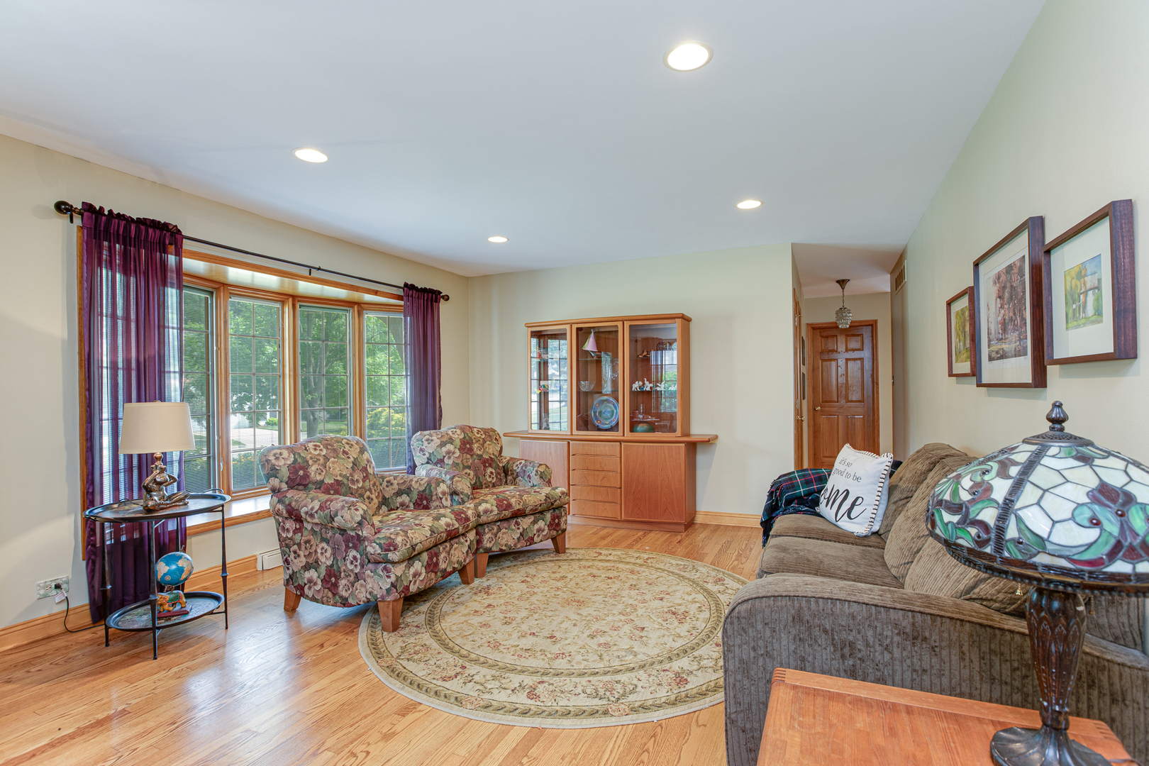 885 Glen Oak Avenue, Glen Ellyn, IL 60137
