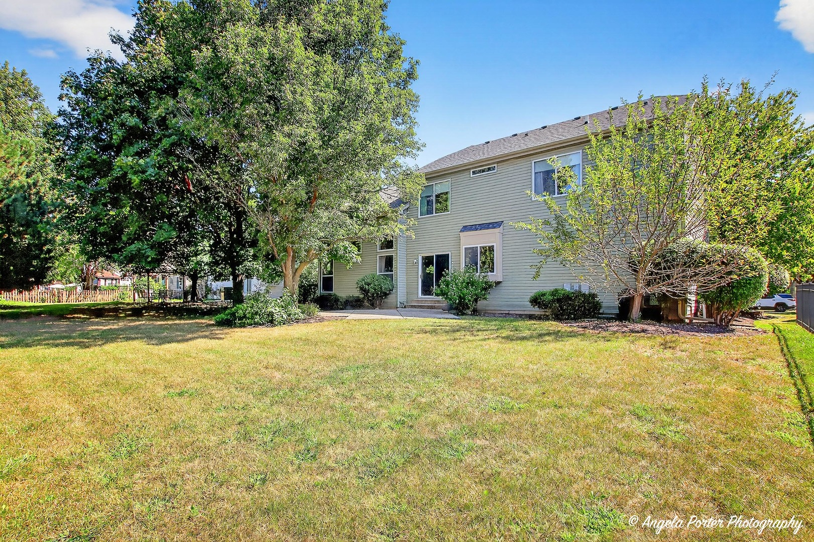 528 Cliffwood Lane, Gurnee, IL 60031