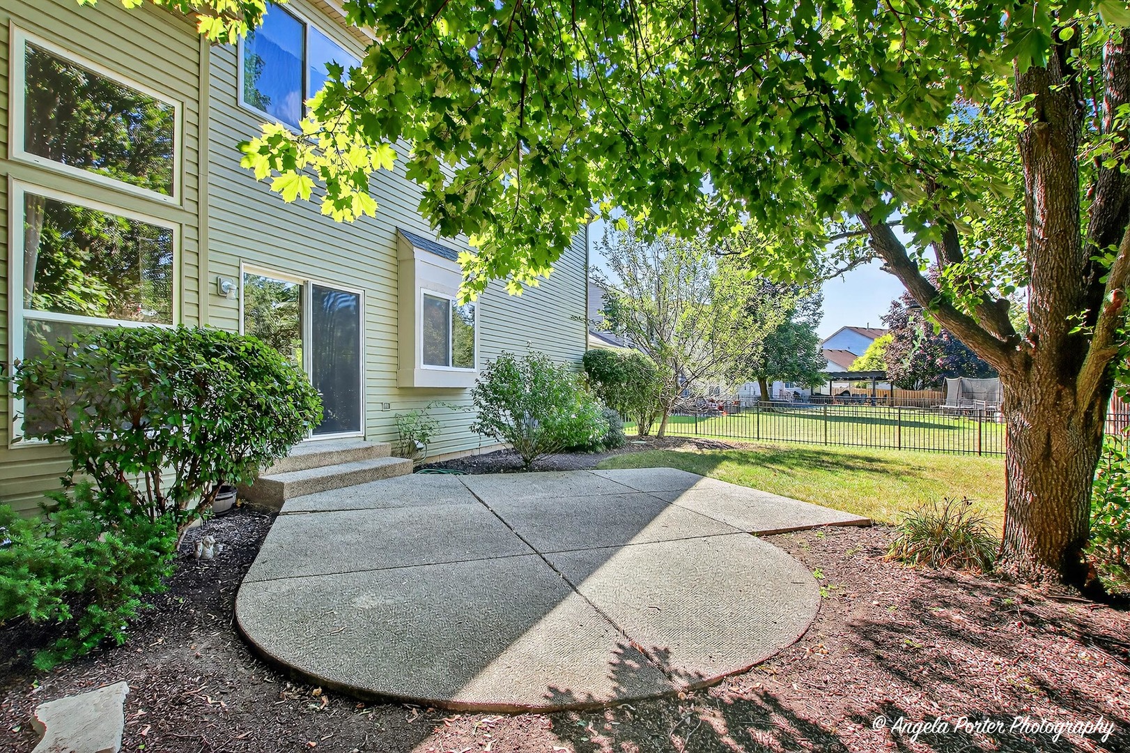 528 Cliffwood Lane, Gurnee, IL 60031