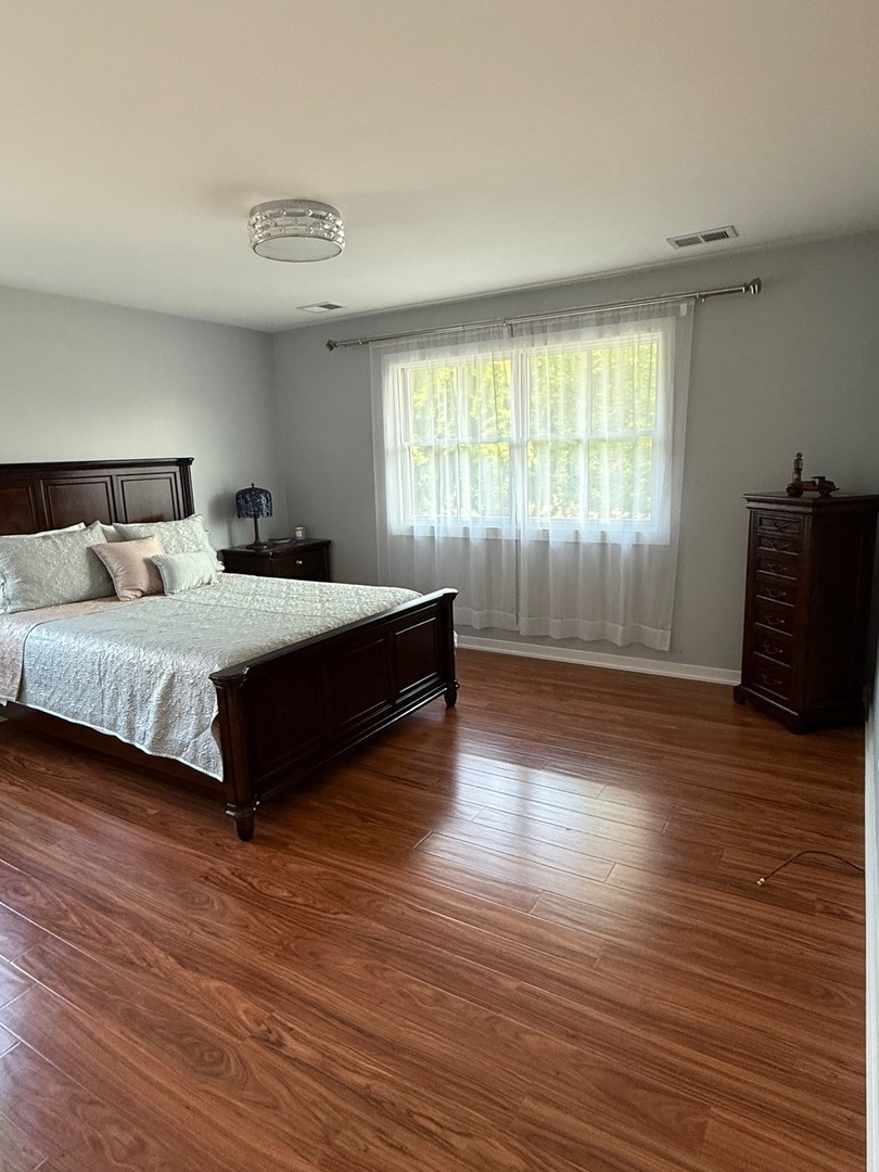 1303 Jane Avenue, Naperville, IL 60540