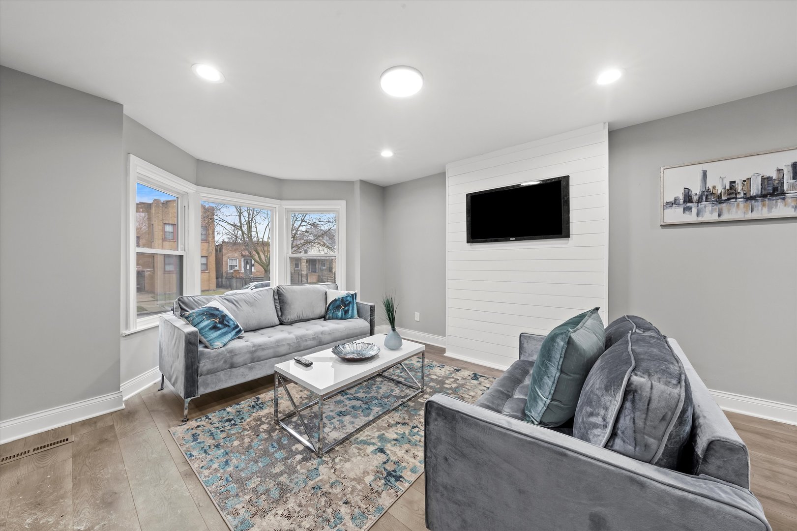 5241 W Adams Street, Chicago, IL 60644