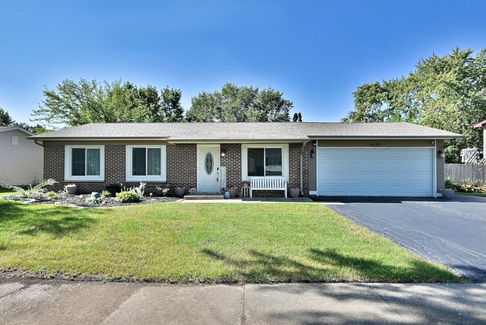 5629 Crestwood Road, Matteson, IL 60443