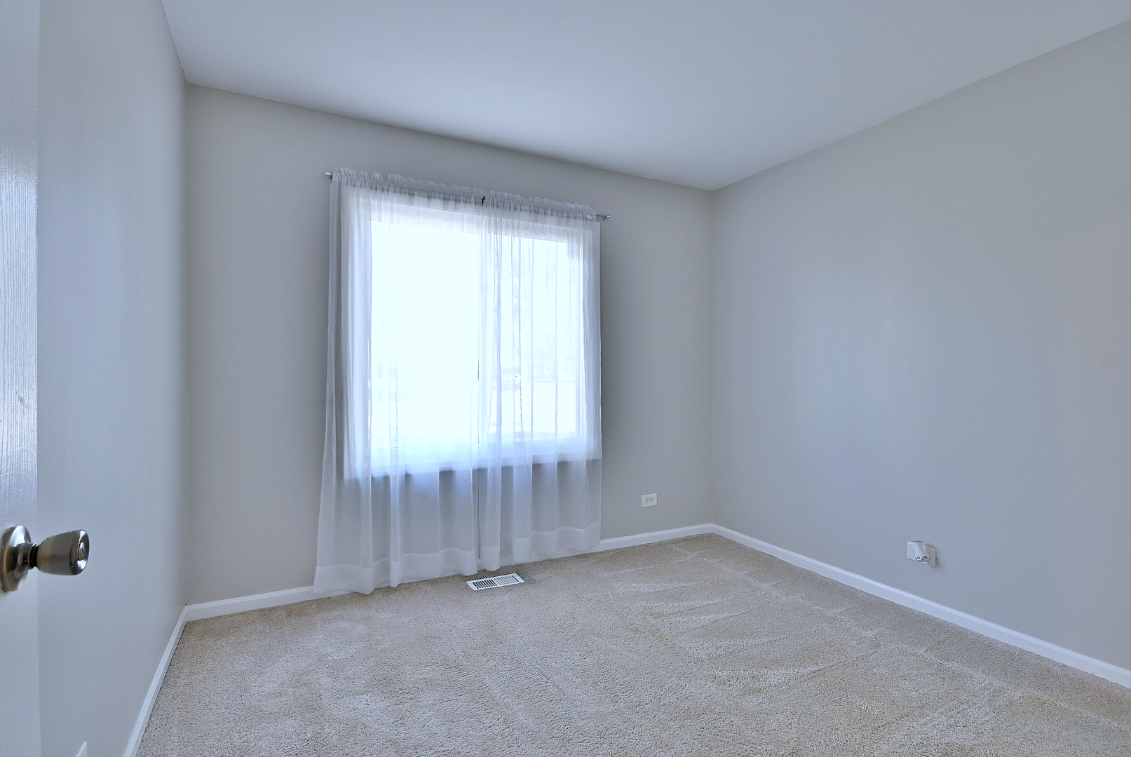 5629 Crestwood Road, Matteson, IL 60443