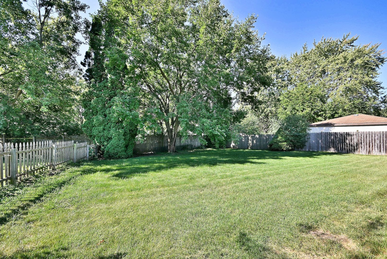 5629 Crestwood Road, Matteson, IL 60443