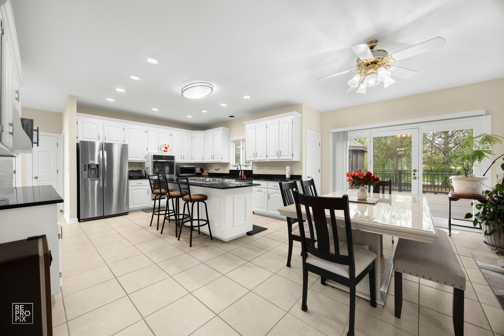 401 Jason Lane, Schaumburg, IL 60173
