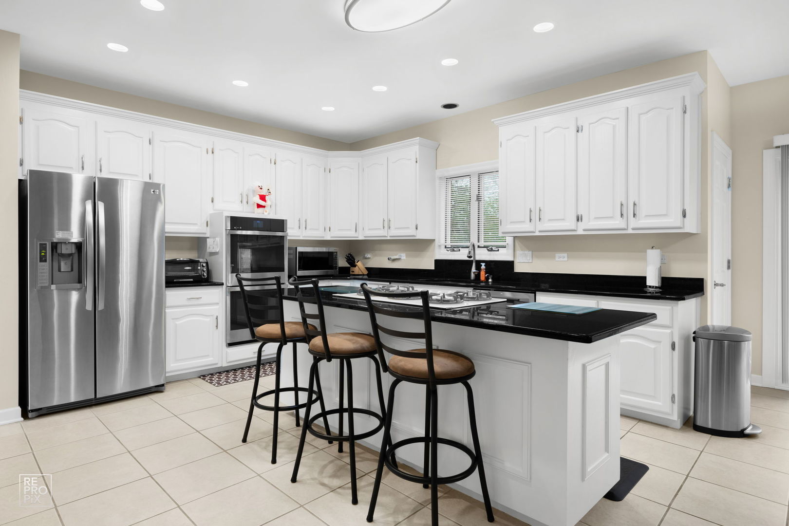 401 Jason Lane, Schaumburg, IL 60173