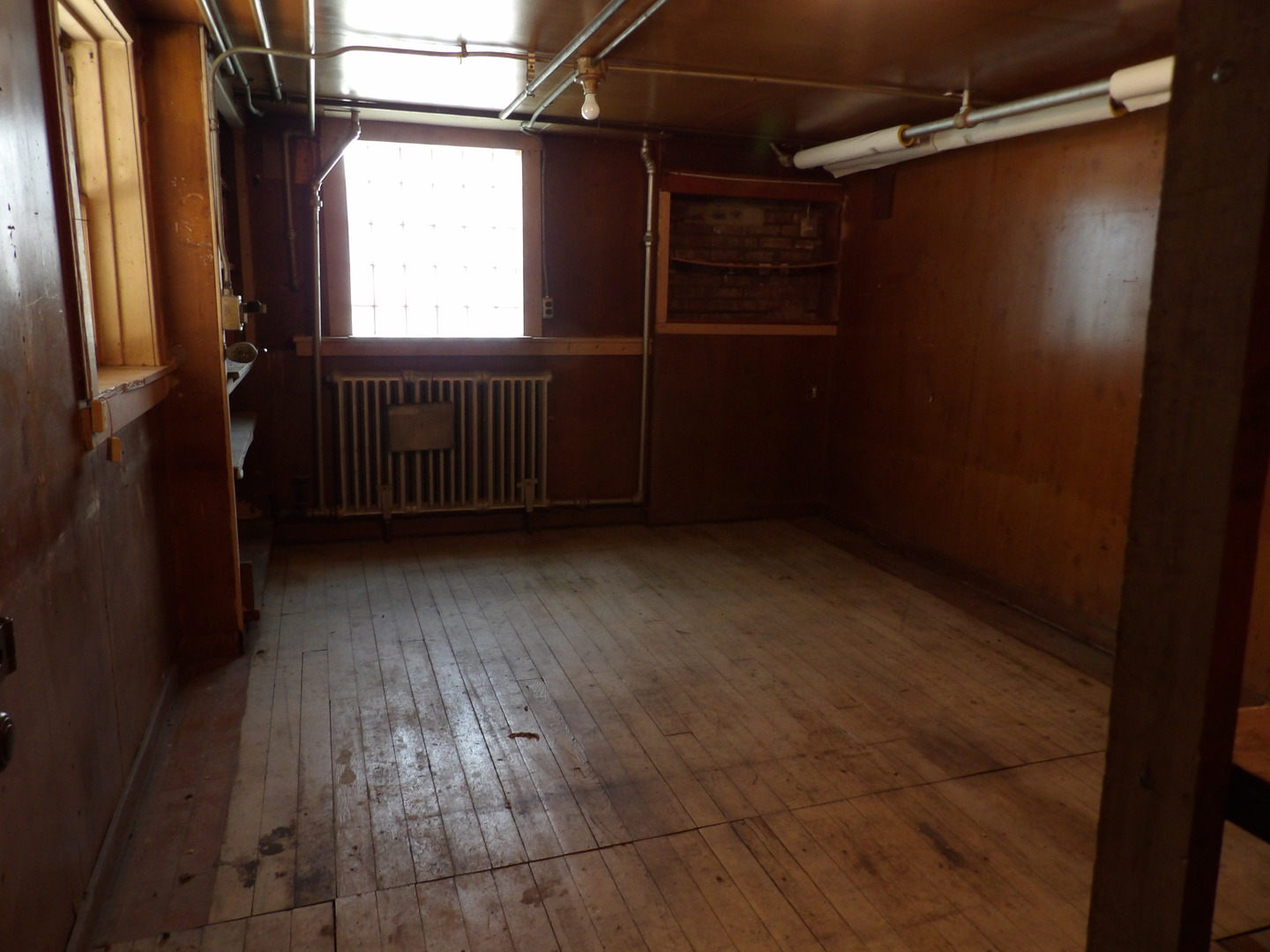 2424 Birch Avenue, Whiting, IN 46394