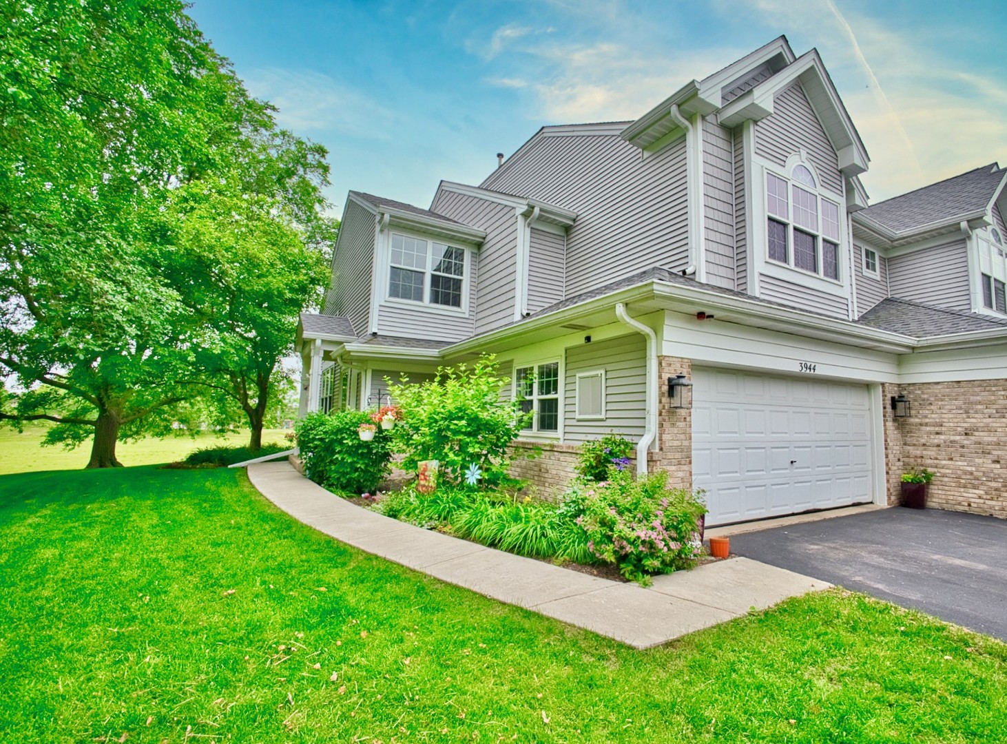 3944 Garnette Court, Naperville, IL 60564