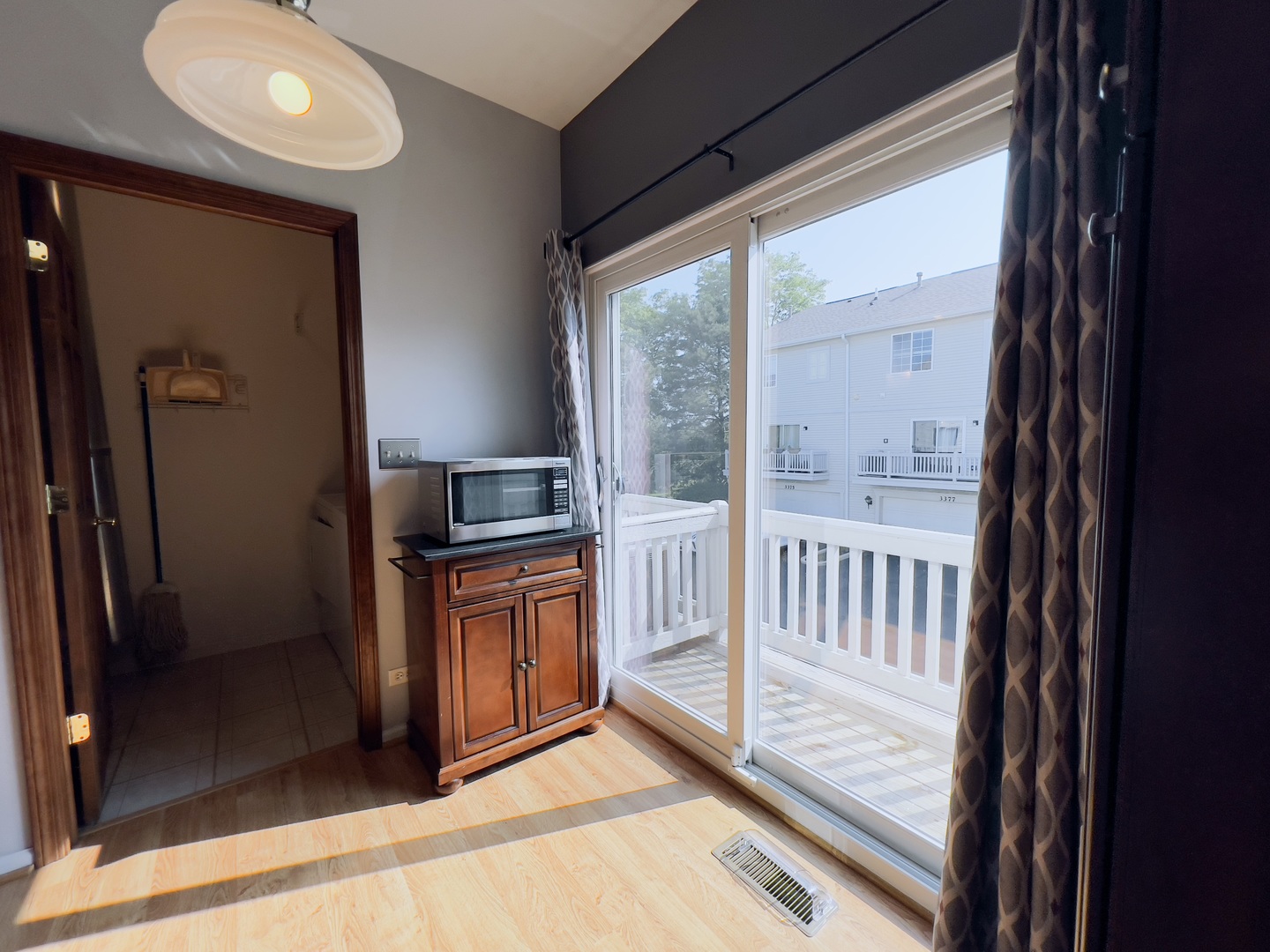 3385 Ravinia Circle #3385, Aurora, IL 60504