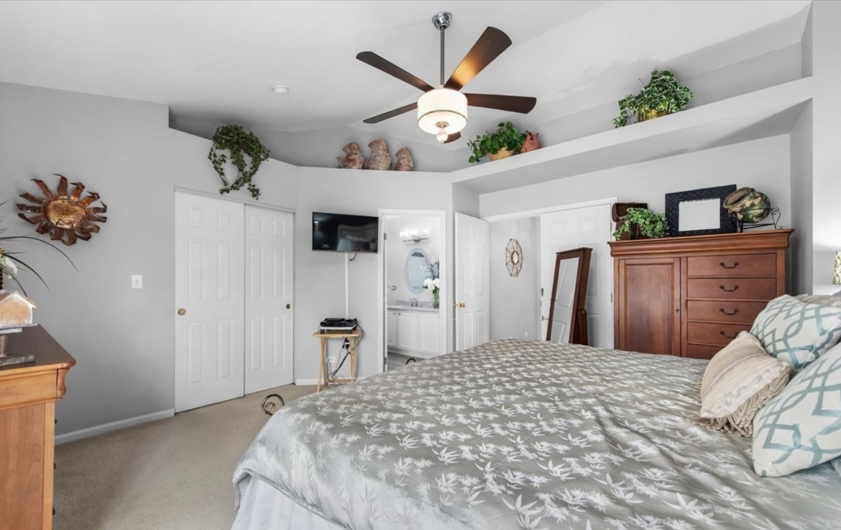 3385 Ravinia Circle #3385, Aurora, IL 60504