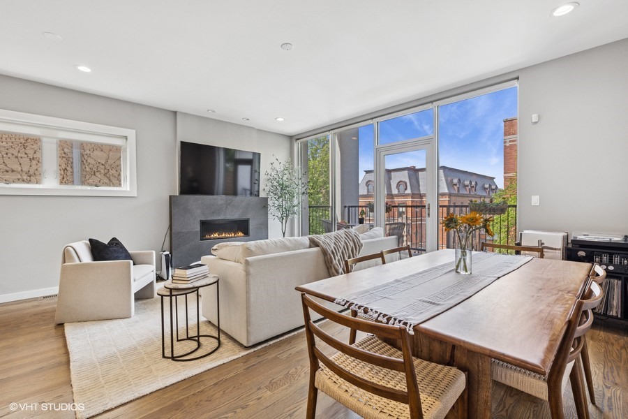 2237 N Hoyne Avenue #3S, Chicago, IL 60647