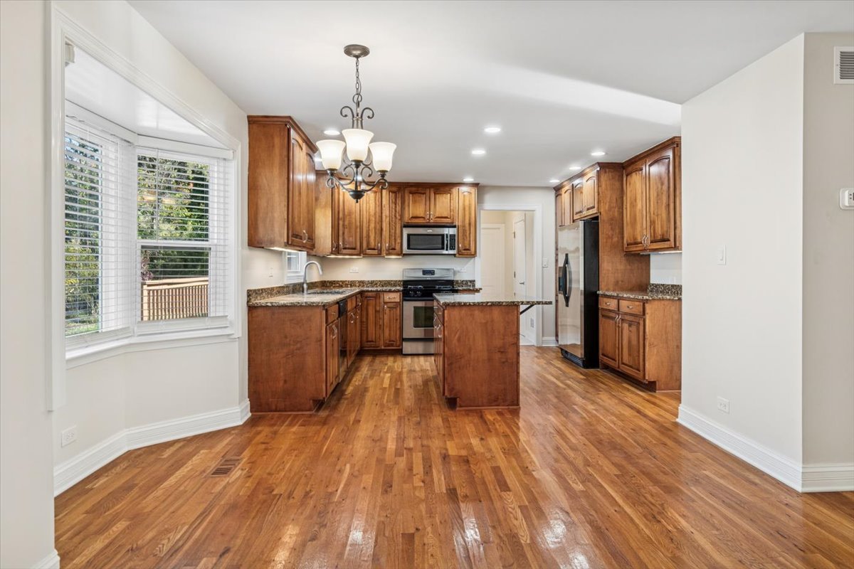 1145 Sequoia Road, Naperville, IL 60540