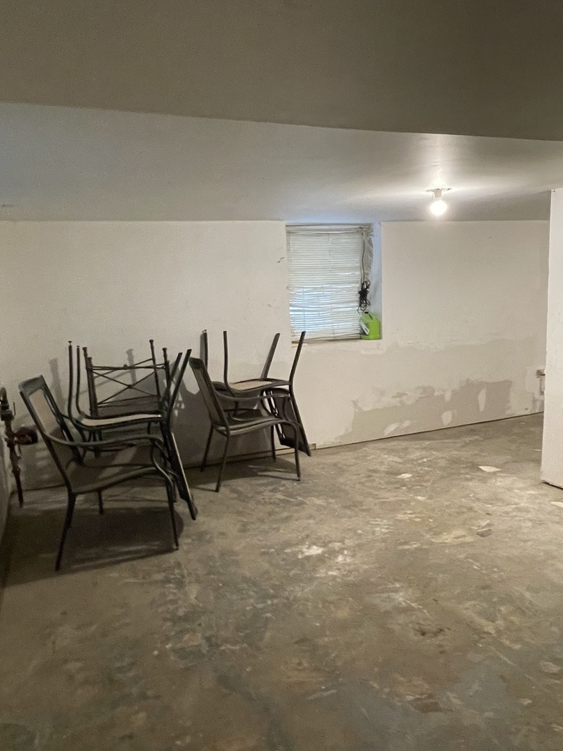 1132 N Monitor Avenue, Chicago, IL 60651