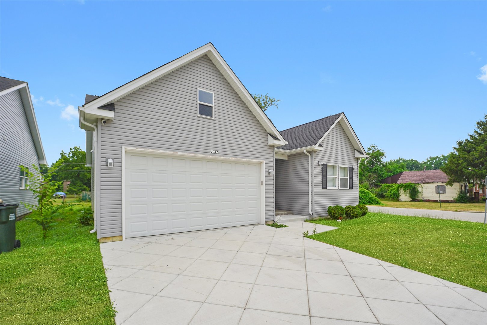 3741 W 139th Street, Robbins, IL 60472